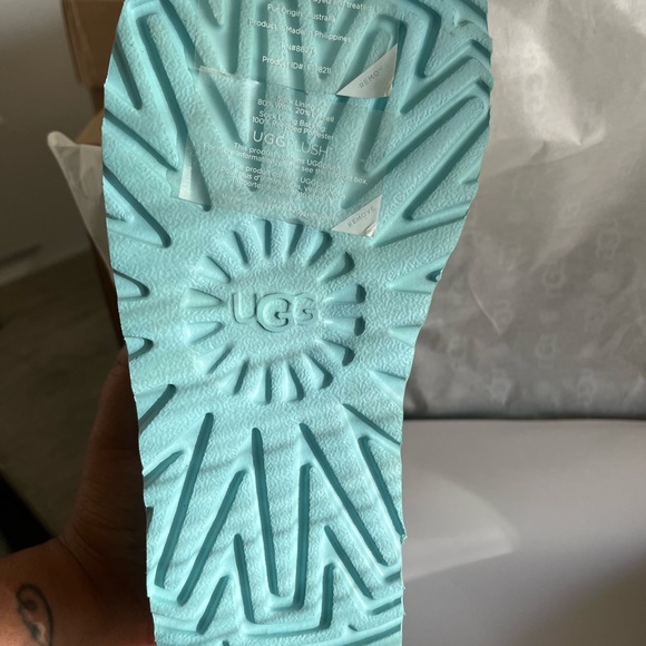 UGG Light Suede Boots - Picture 3 of 5